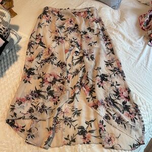 Chic Floral High-Low Skirt